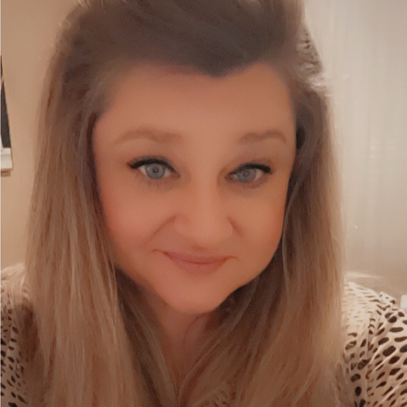 Meet your Posher, Sara - Picture 1 of 1